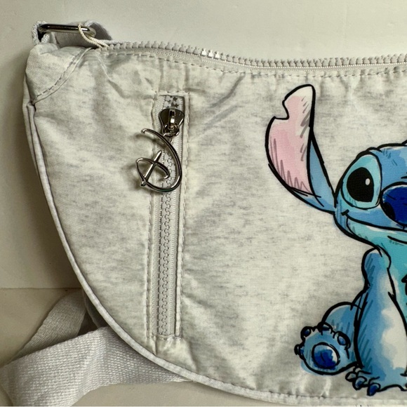 NWT. Disney Primark Stitch crossbody bag. Adorable gray bag - Picture 3 of 11